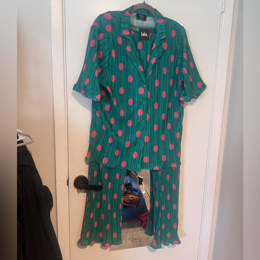 Dressed in LaLa Green Pink Polka Dot Button-Front Plisse Pants Top Set NWT Plus - Picture 7 of 9